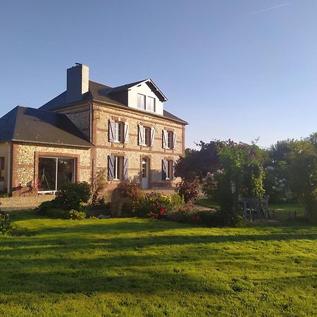 Chambres D'Hotes " Le Clos Des Colimacons " 曼尼克维尔 外观 照片