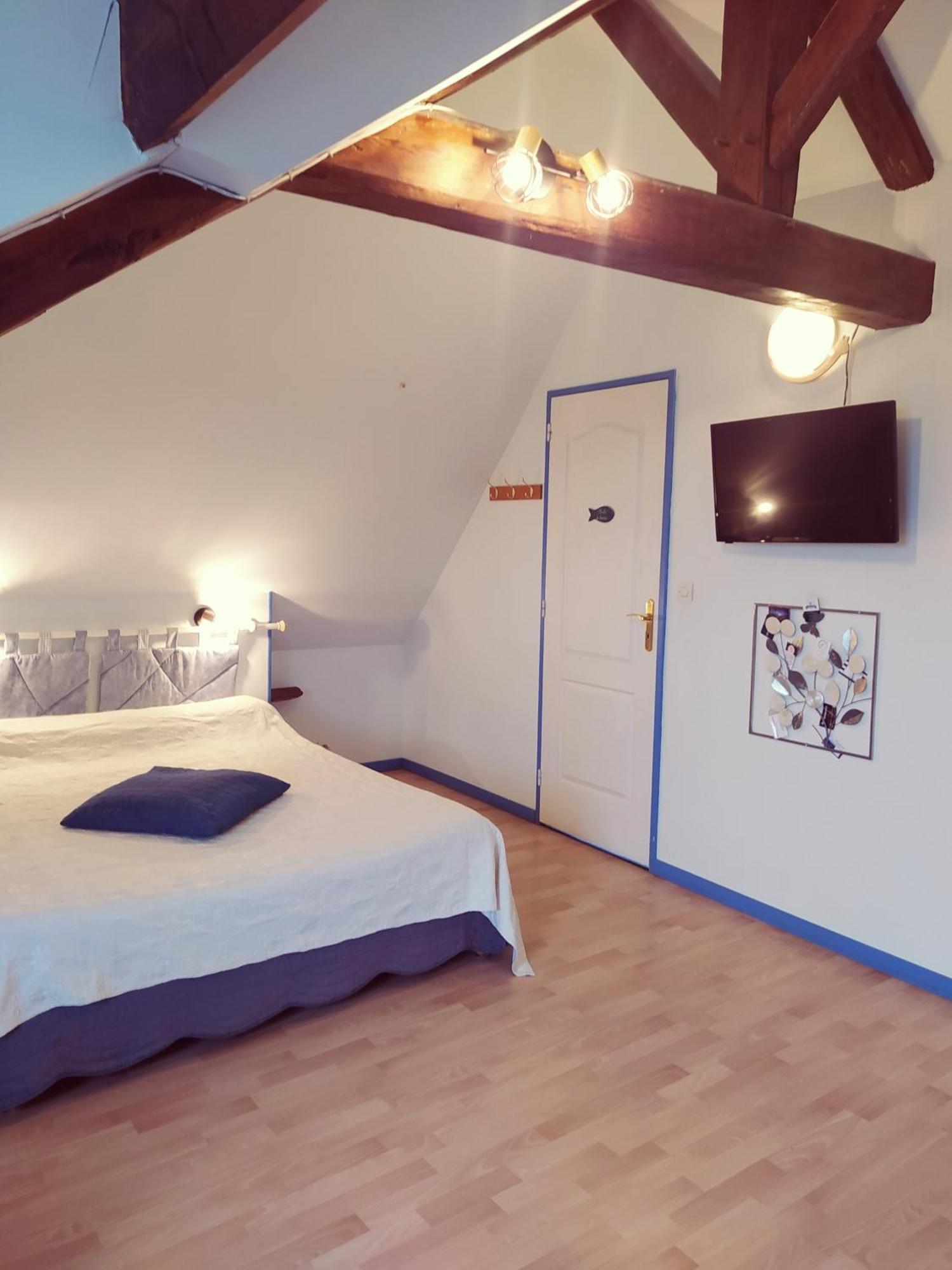 Chambres D'Hotes " Le Clos Des Colimacons " 曼尼克维尔 外观 照片